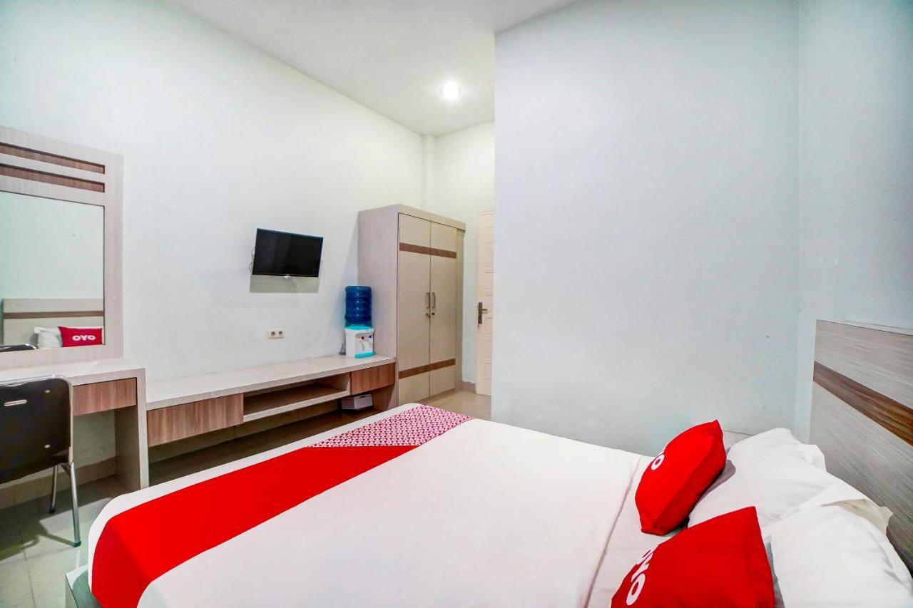 Oyo 91170 Ayahanda Residence Medan Exterior photo